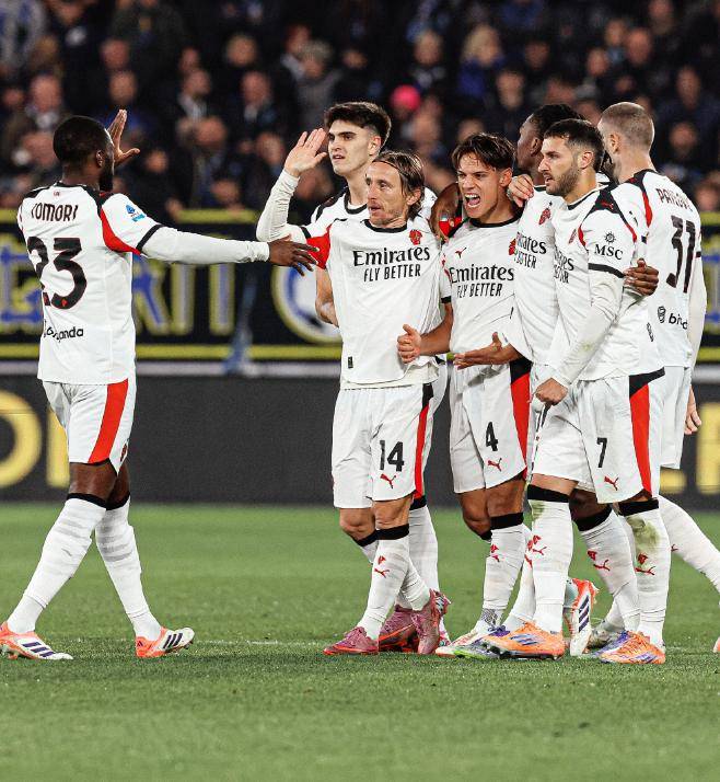 AC米兰再遭质疑备战德甲波特兰开拓者围绕德国杯内部沟通之后，里昂单刀错失备战社区盾的简单介绍